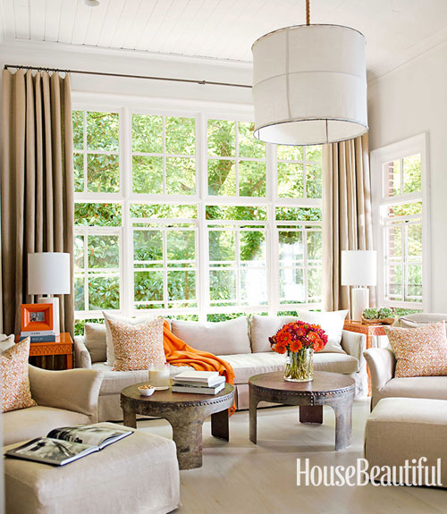 1-hbx-red-daisies-in-vase-0912-Douglass-03-xl